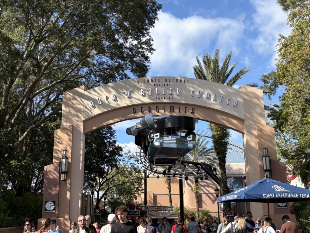 Entrance to Rock'N'Roller Coaster with Aerosmith