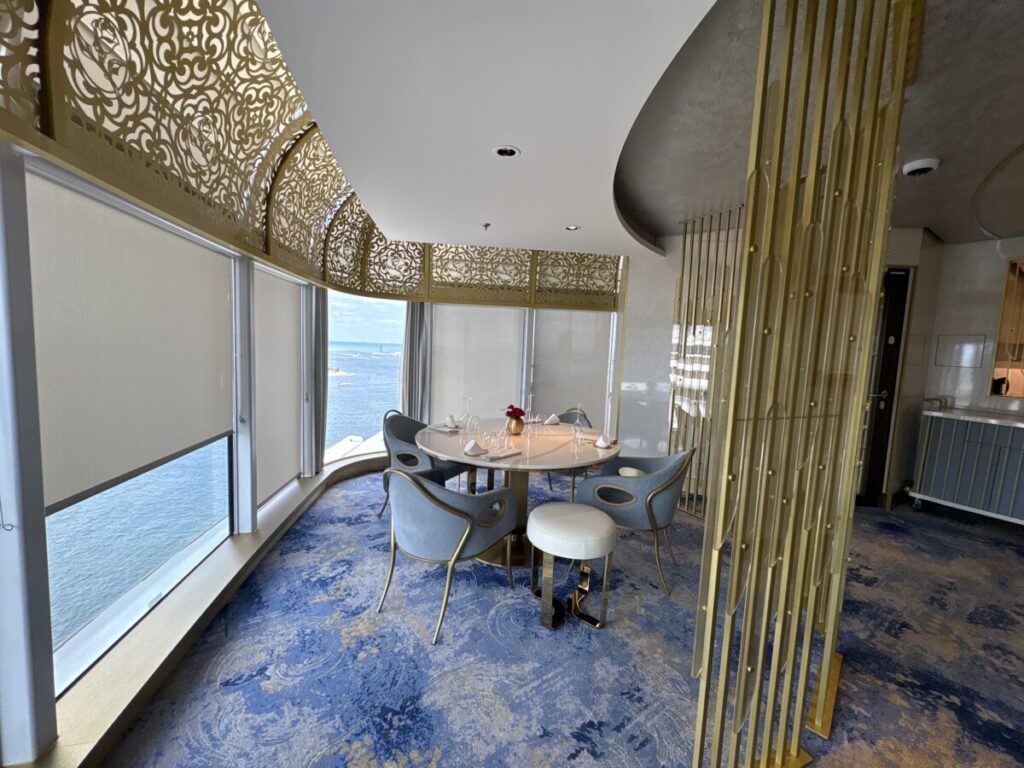 Enchante' on the Disney Destiny