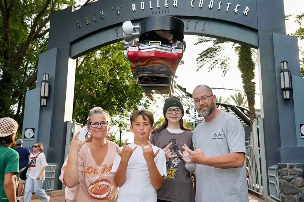 PhotoPass picture outside Rock 'n' Roller Coaster starring the Muppets