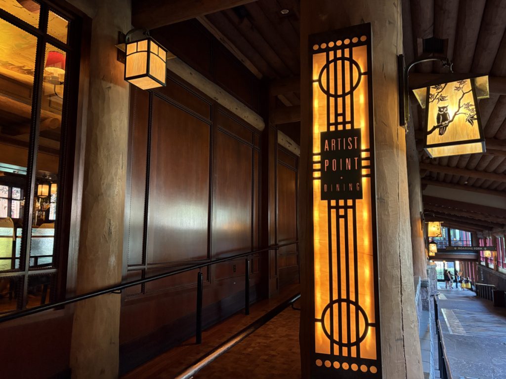Entrance to Artist point at the Wilderness Lodge