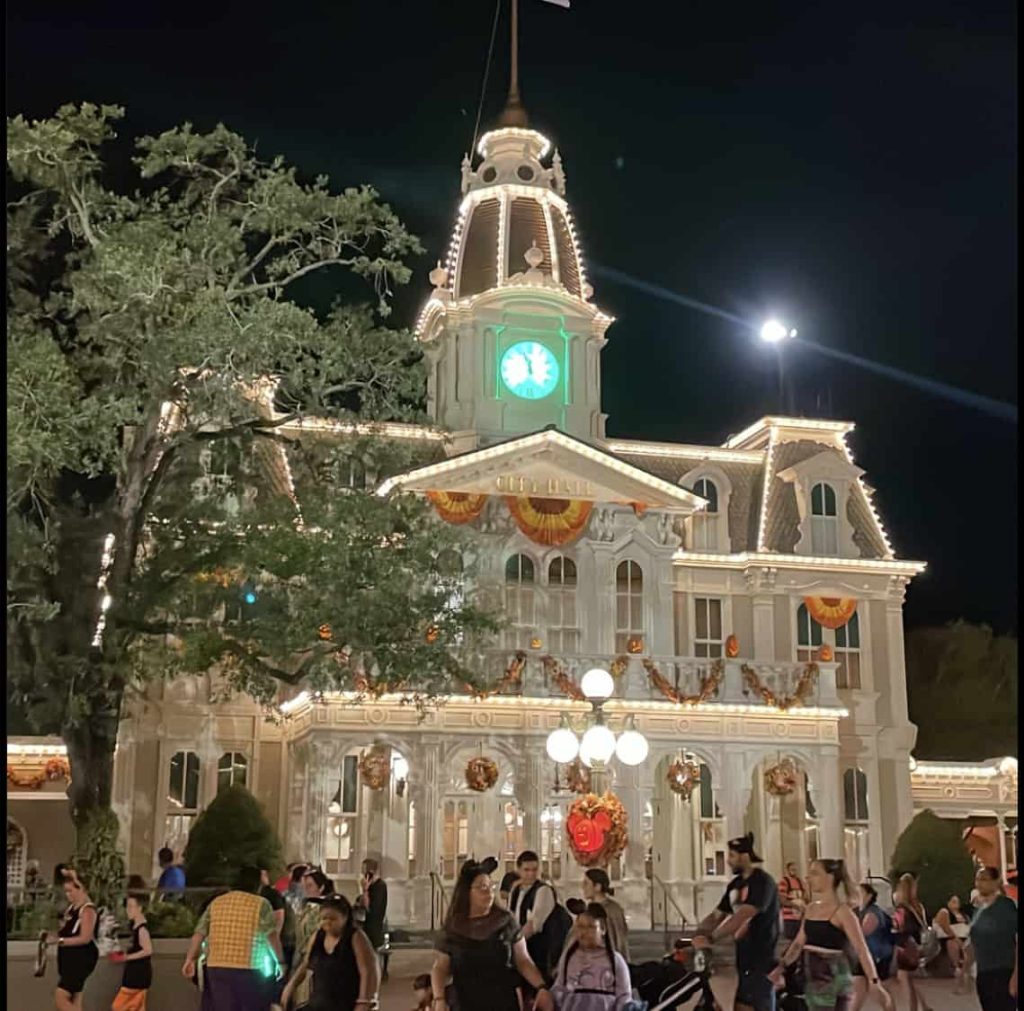 Fall decorations in Magic Kingdom for Halloween in Disney World
