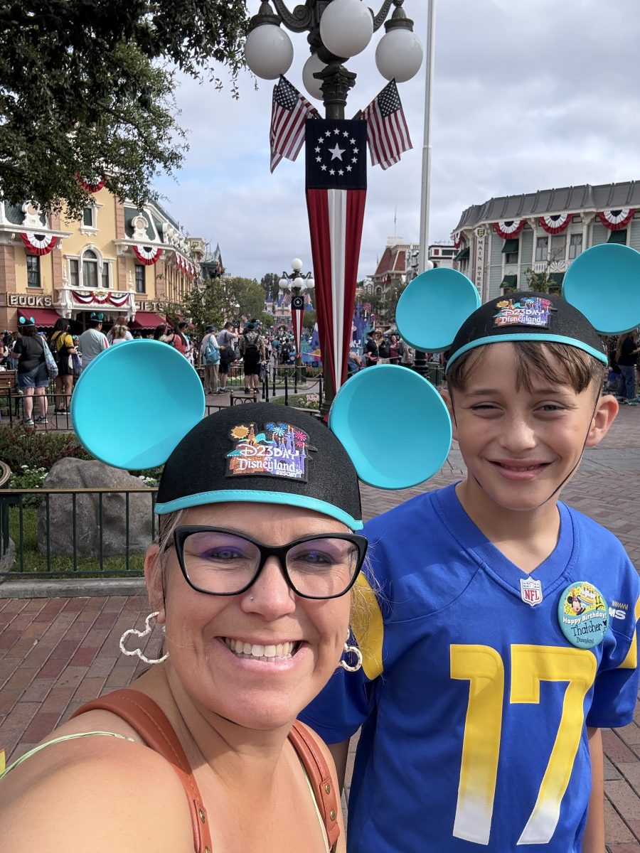 Celebrating your birthday in Disneyland, not bad!