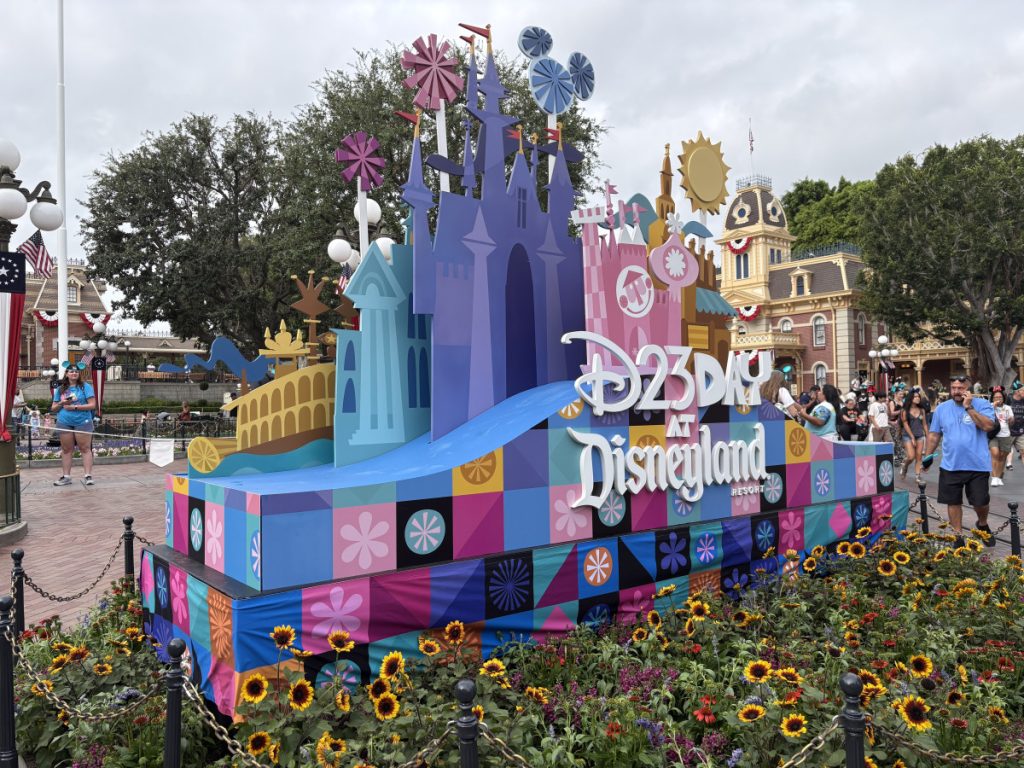 D23 Day in Disneyland photo op