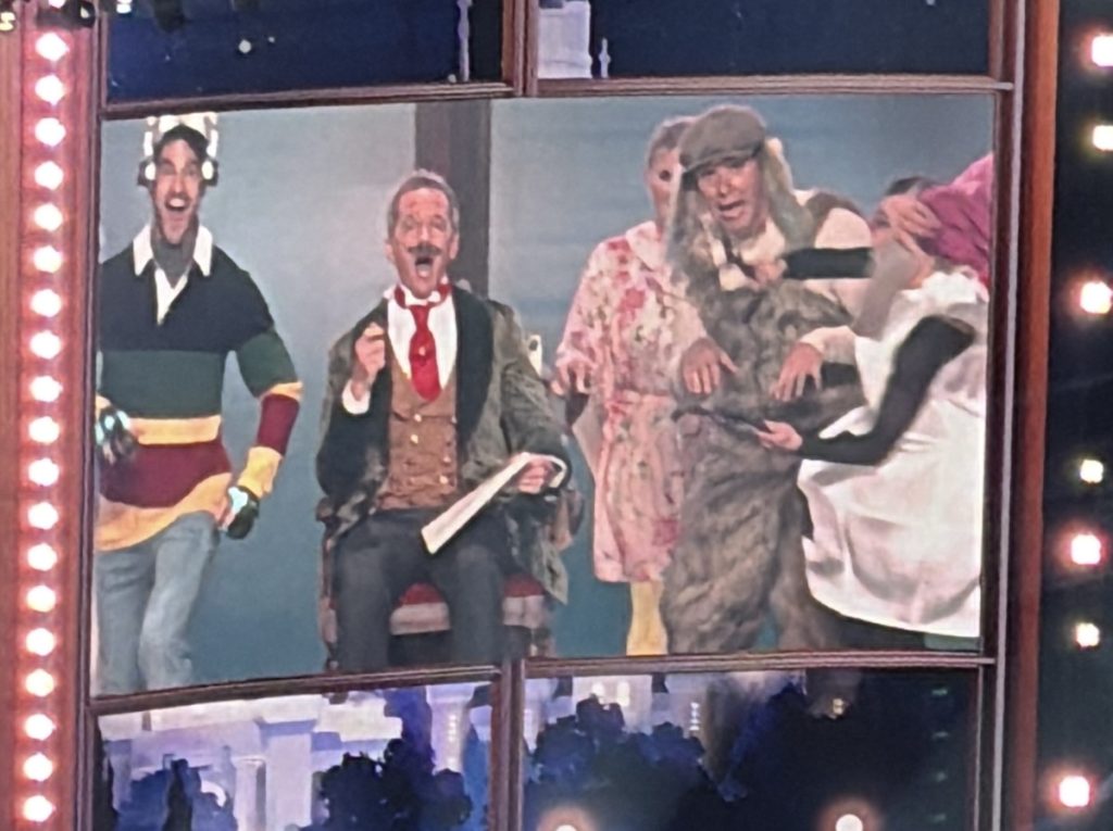 Life as an animatronic opening nUmber at Horizons panel