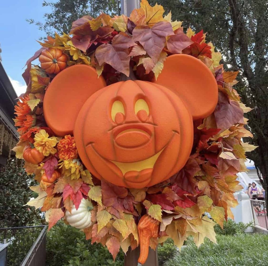 Mickey Pumpkin wreath in Magic Kingdom