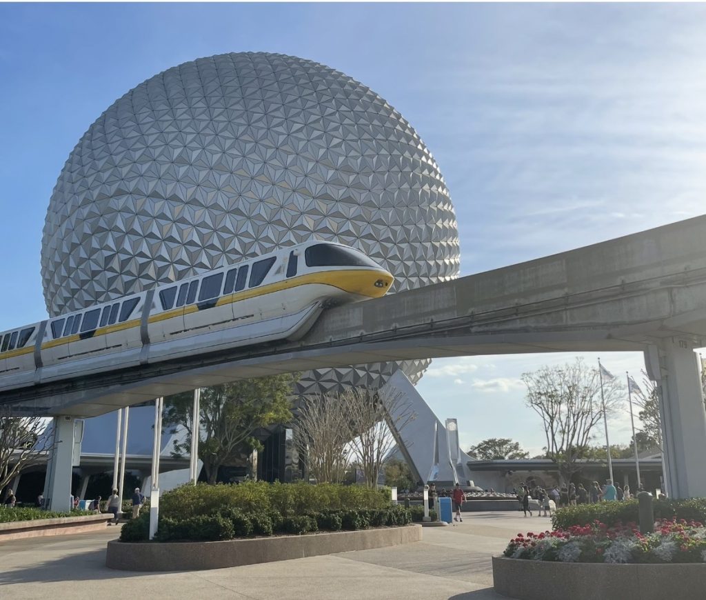 Spaceship Earth for the win in Disneyland vs Disney World