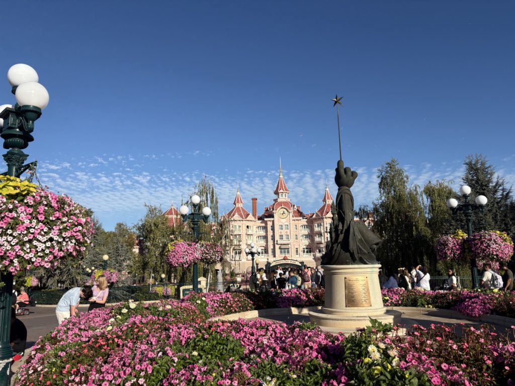 View of the Disneyland Hotel and entrance to Disneyland Paris