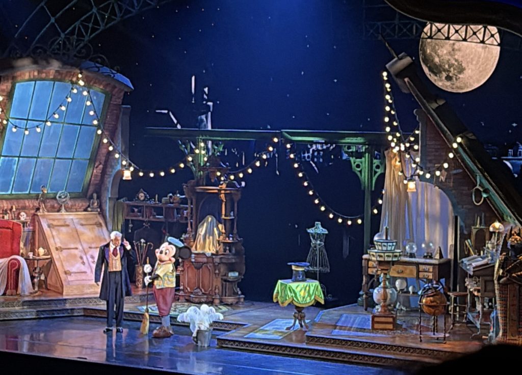 Mickey and the Magician stage show